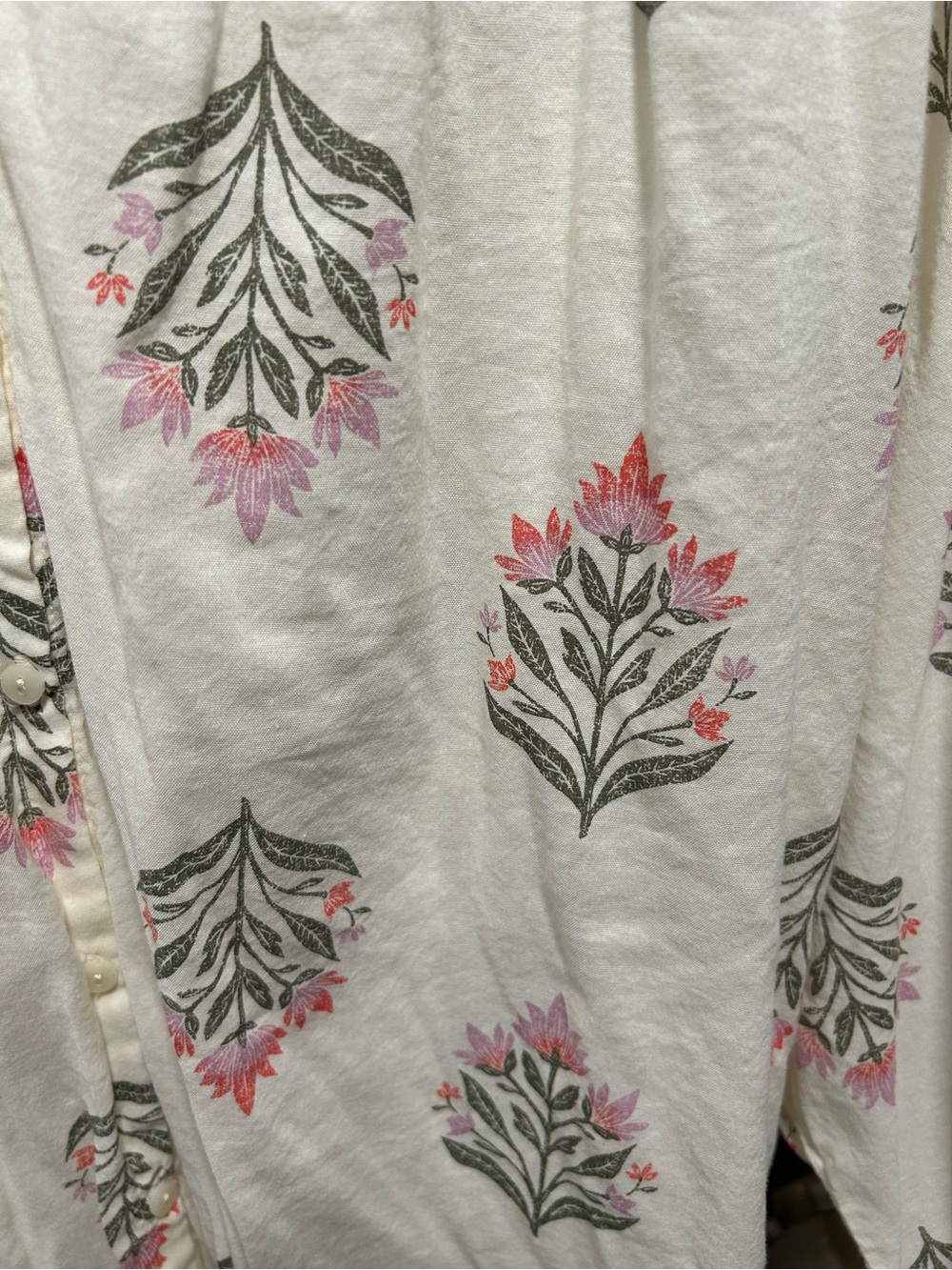 Old Navy Cream Floral Blouse - Picture 4 of 6
